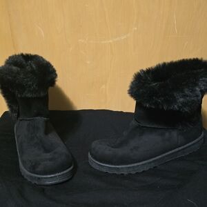 Kohl's Black Faux Fur Winter Boots